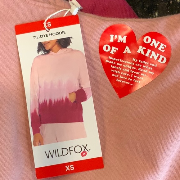 💜 NWT! WILDFOX Hoodie 💜 - Picture 5 of 6